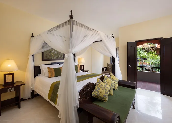فندق Adi Dharma 4*